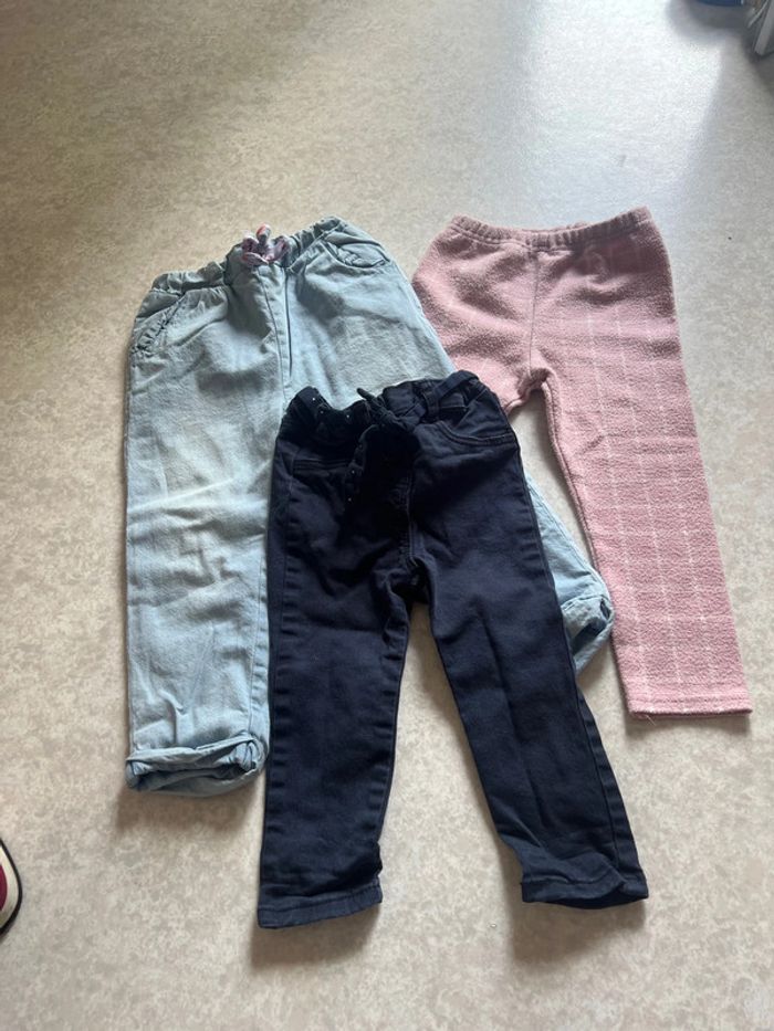 Lot de 3 pantalons filles 2 ans - photo numéro 2