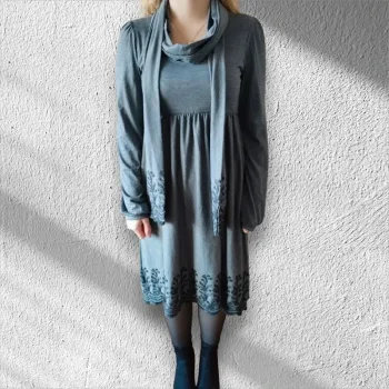 Robe +écharpe taille 36
