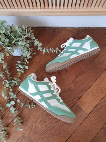 Baskets Tunis vert d'eau et blanc Pointure 41