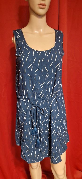 Petite robe sympa graffitis taille M Cuss Cuss