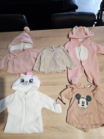 Lot bébé 1 mois