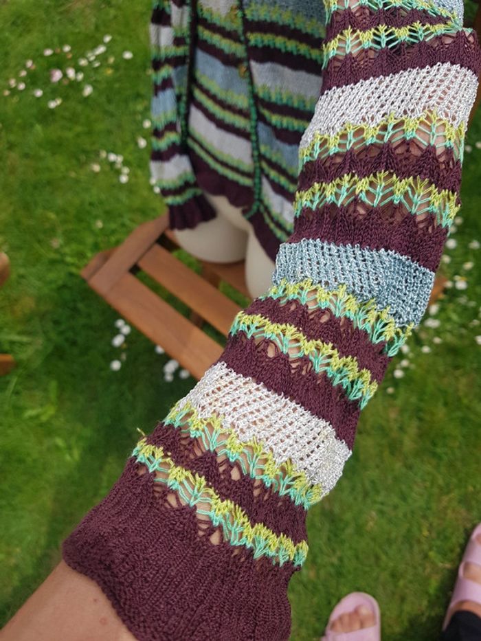 Duo Top et Gilet Crochets - photo numéro 5