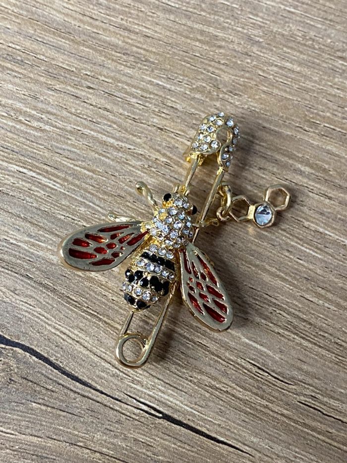 Broche abeille tendances - photo numéro 2