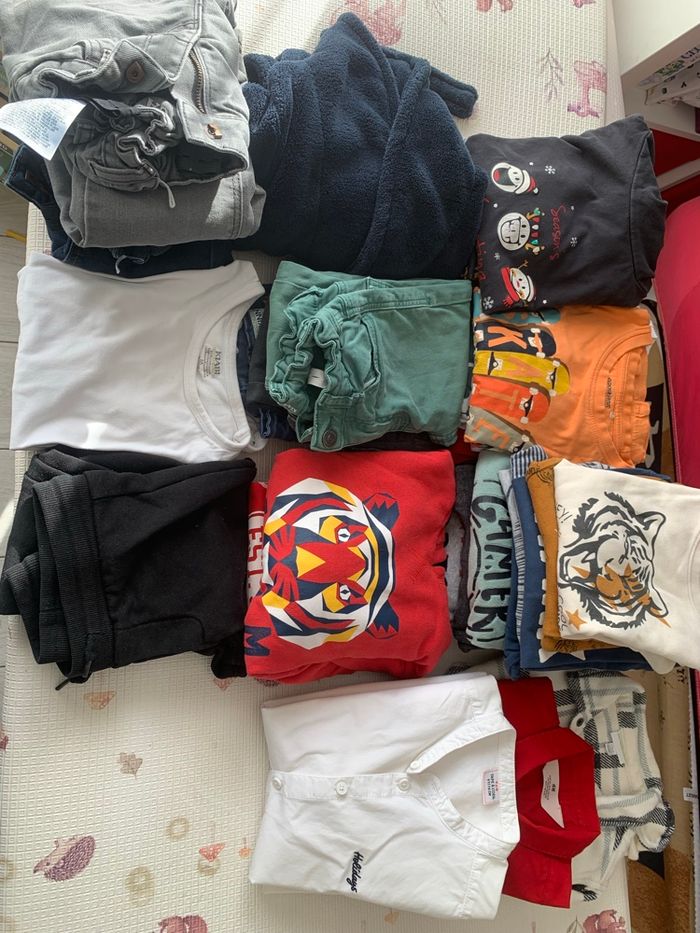 Lot de vêtements 6 ans - photo numéro 3