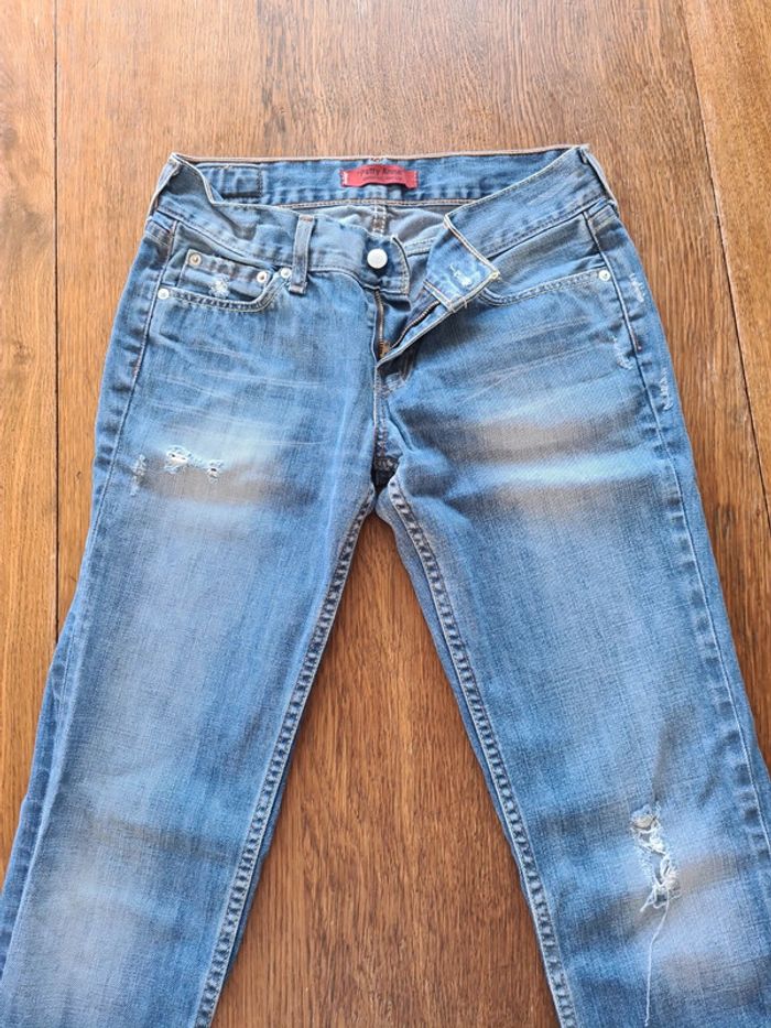Jean  Levis taille basse slim leg 30 34