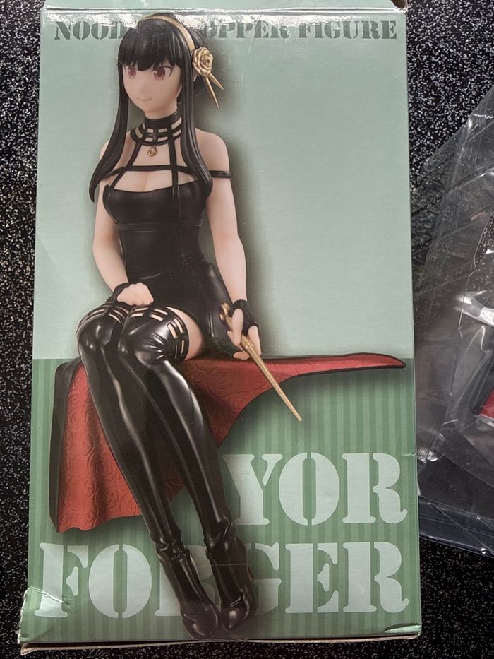 Figurine Spy X Family Yor Forger - photo numéro 4