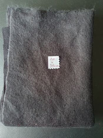 Tissu feutre noir 1mx35cm