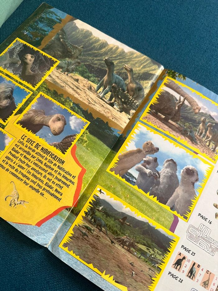 Album Panini complet Disney Dinosaures + poster autocollants stickers vintage collection - photo numéro 11