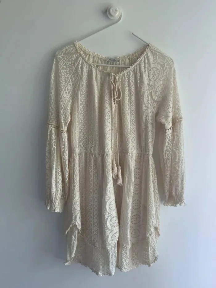 Robe dentelle crème taille M