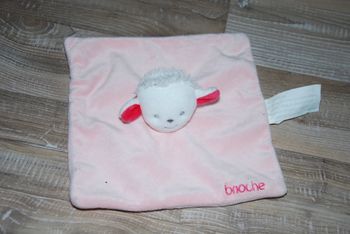 Doudou carré plat mouton rose Brioche