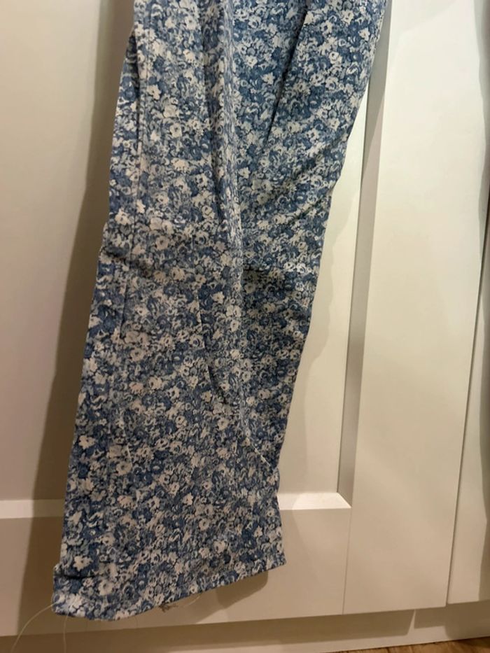 683 – pantalon fleuri blanc et bleu clair ajusté sans marque et taille 34-36 / S - photo numéro 10