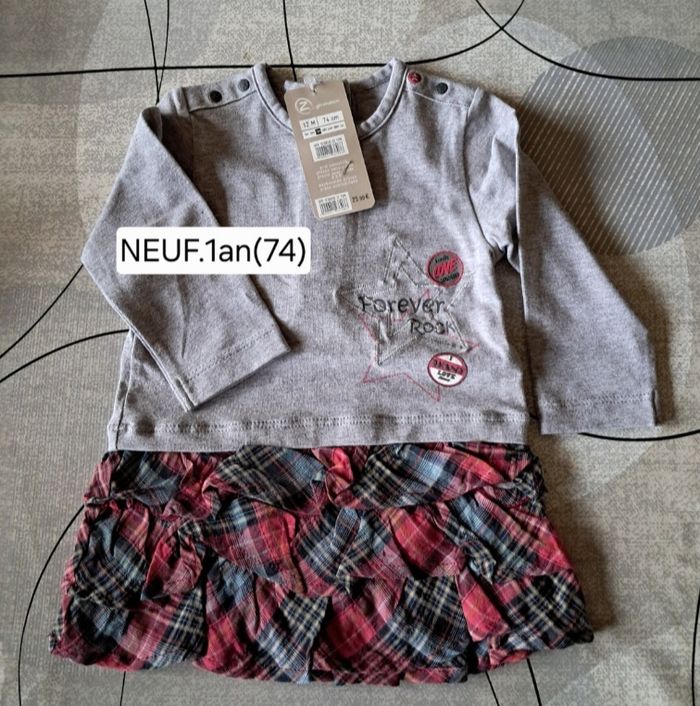 Lot vêtements NEUFS pour fille 12 mois (74) - photo numéro 2