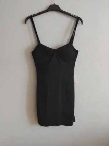 Robe tobi neuve avec étiquette taille S