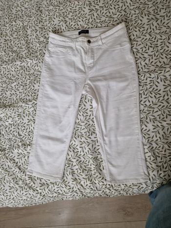 Pantacourt blanc Taille 40