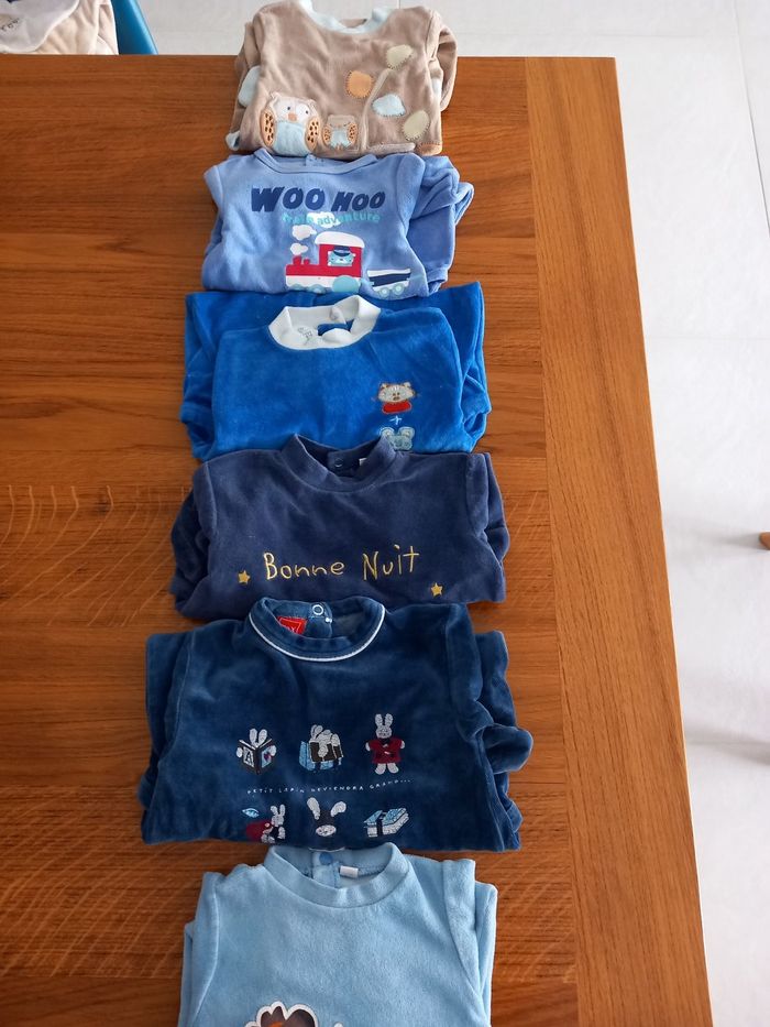 Lot pyjamas - photo numéro 1