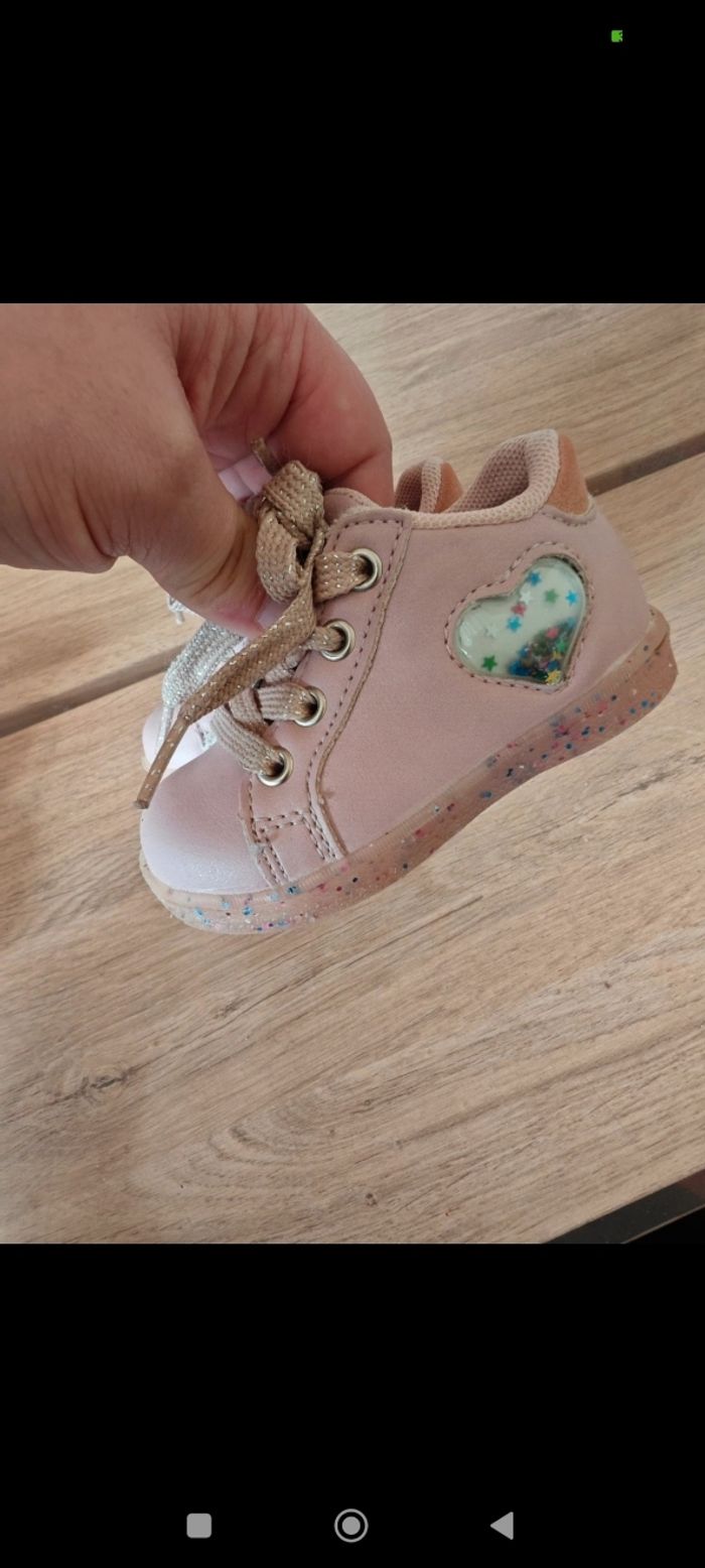 Chaussure bébé fille pointure 18 bon état - photo numéro 3