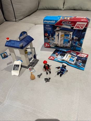 Playmobil  Salle d'interrogatoire police 70498 Complet