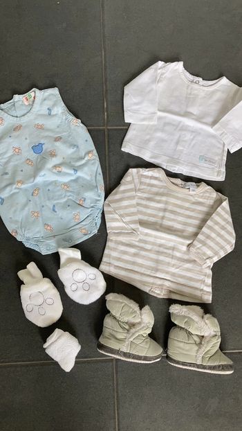 Lot 6 vêtements bébé