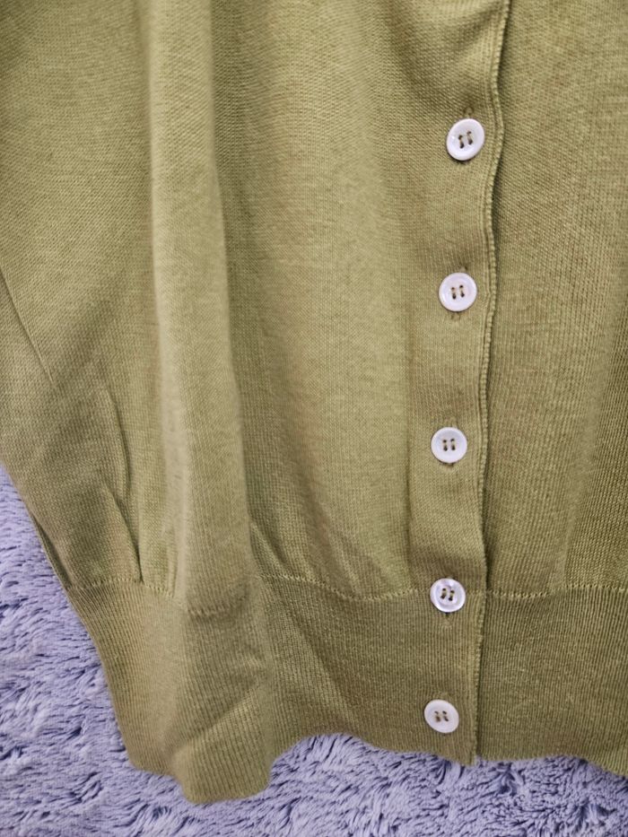 Gilet vintage à boutons et manches courtes vert sauge de chez Rodier - photo numéro 5