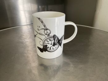 Mug gothique papillon tête de mort