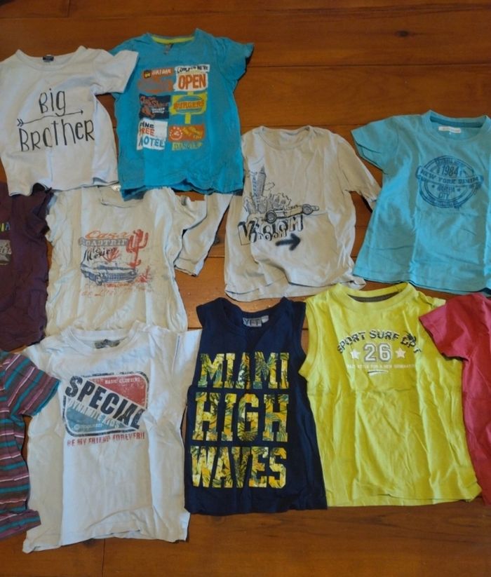 Lot tee-shirts taille 4 ans. - photo numéro 3