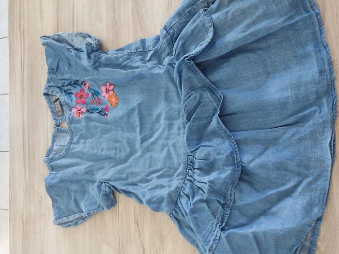 Lot vêtements 4 ans - photo numéro 4
