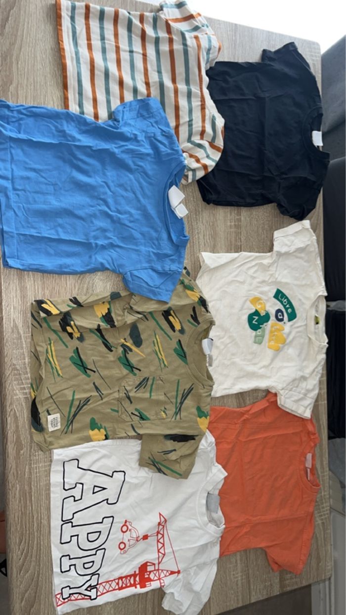 Lot de vêtements été 12-18 mois