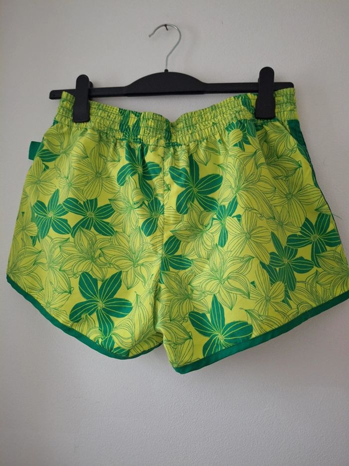 Short de plage/surf vert clair et foncé - taille 14 - neuf - photo numéro 4