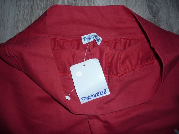 LEGGING ROUGE DE GROSSESSE "PRÉNATAL" - TAILLE 1 - n°01 - photo numéro 2