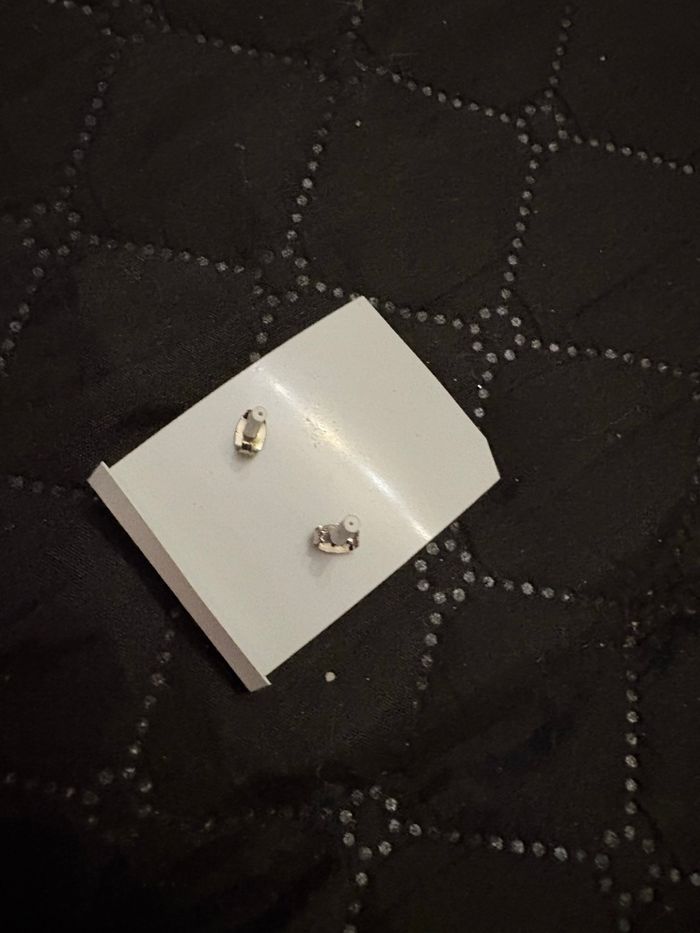 Boucles d’oreilles gros clous - photo numéro 3