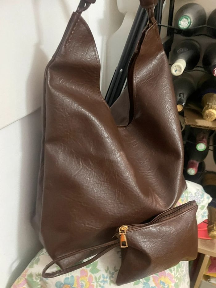 Sac fourre-tout vintage marron foncé en similicuir - photo numéro 7