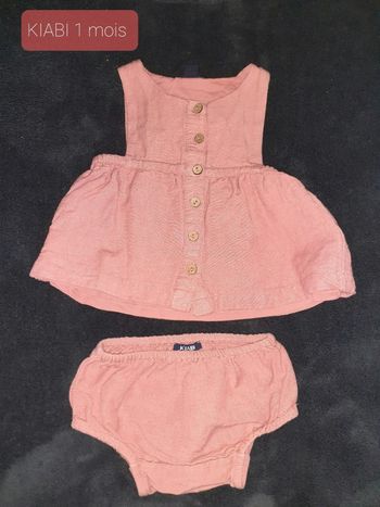 Robe kiabi 1 mois