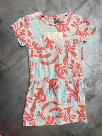 Robe, fille, puma