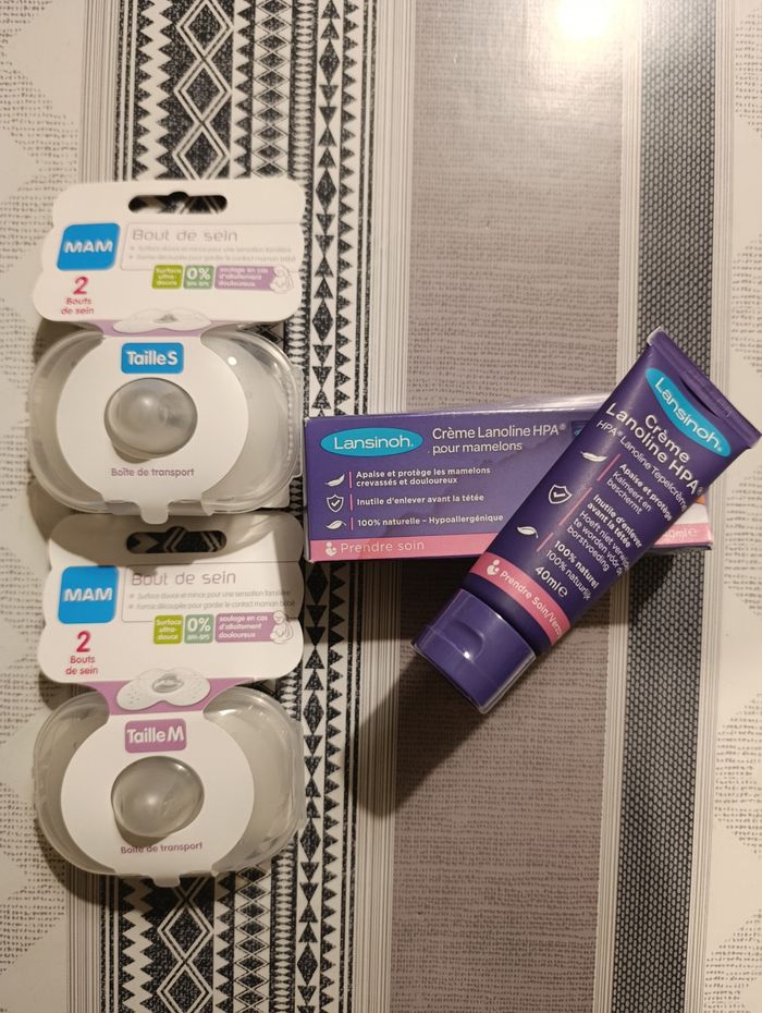 Lot Bout de sein taille S + bout de sein taille M marque Mam + crème mamelons Lanoline