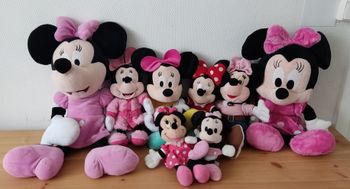 8 peluches Minnie