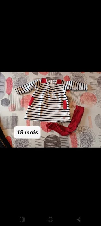 Tenue ensemble robe marinière Taille 18 mois 👧