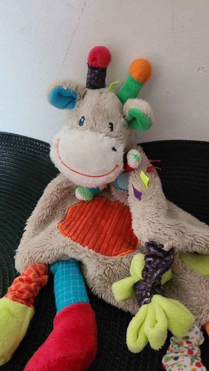 Doudou Girafe Plat Gris Pois Zoé SIMBA TOYS
