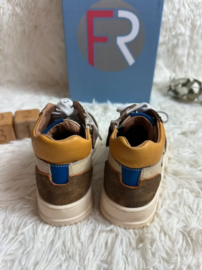 Paire de basket montante Franco Romagnoli taille 31 - photo numéro 5