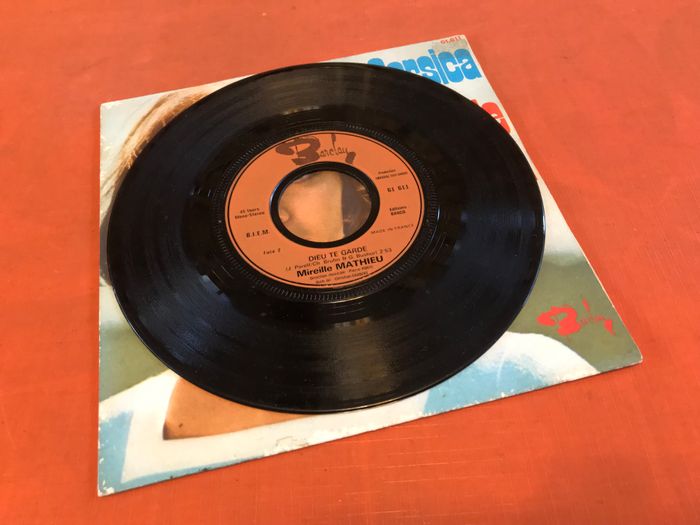Vinyle 45 tours Mireille Mathieu Corsica (1972) Barclay 61.611 - photo numéro 4