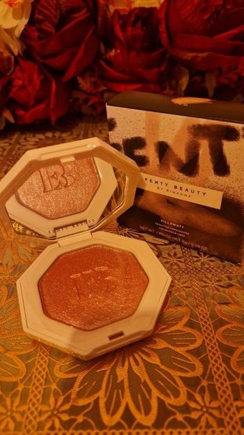 Fenty Beauty killawatt Enlumineur libre 7.5g wattabrat 05 8g neuf jamais utilisé jamais ouvert