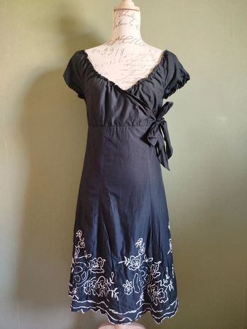 Robe brodée