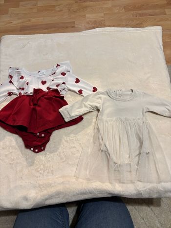 habits bébé taille naissance et 1 mois 