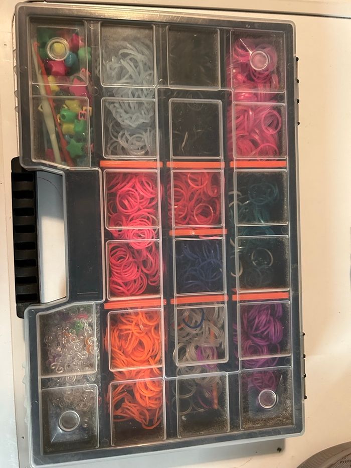 Élastique pour bracelet + boîte de rangement - photo numéro 2