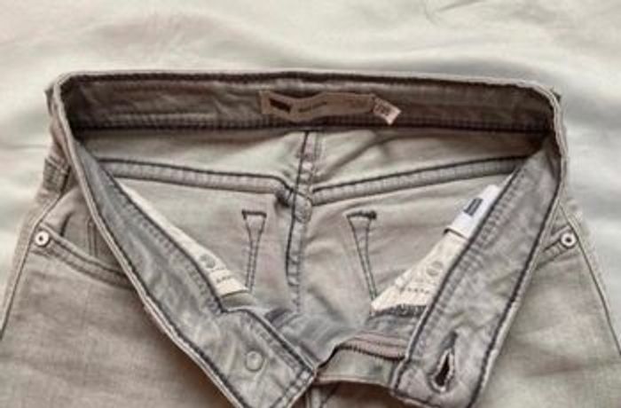 Jean Lévis bold Bold Curve low Rise skinny taille 34 - photo numéro 9