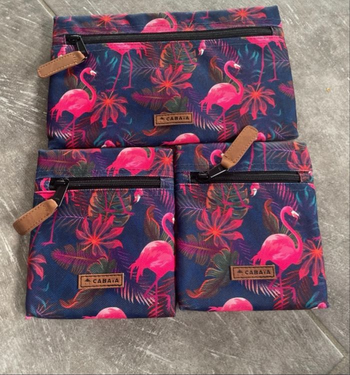 3 pochettes Cabaïa neuves - photo numéro 2