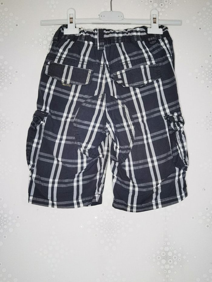 D3646 - short cargo garçon 9 ans - photo numéro 2