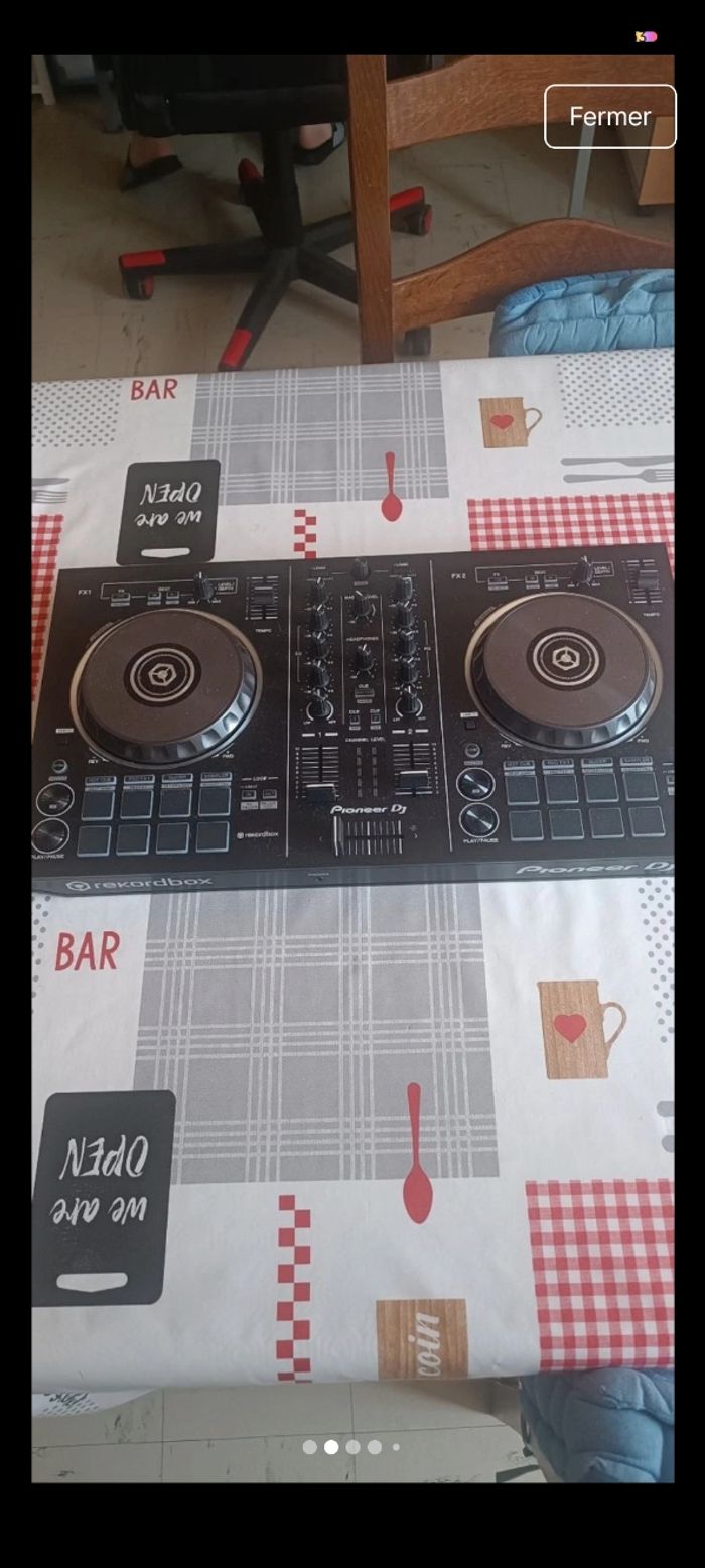 Table de mixage - photo numéro 2