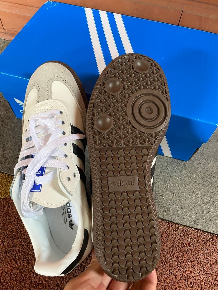 Baskets Adidas Samba taille 37 - photo numéro 3