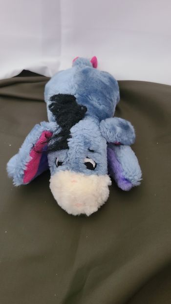 Peluche Bourriquet bleu allongé DISNEY
