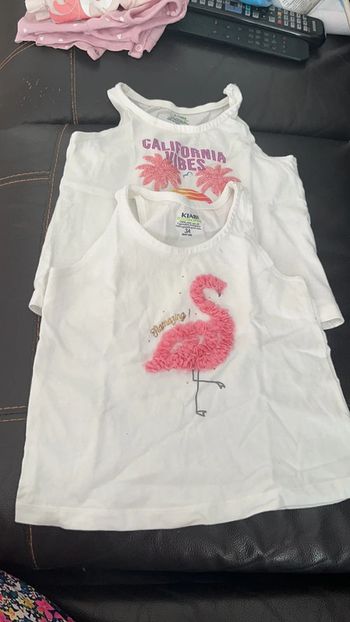 Lot 2 de débardeurs